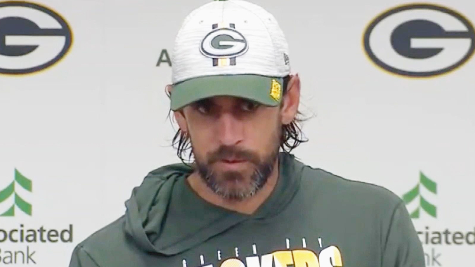 Packers QB Aaron Rodgers, who said he was 'immunized,' reportedly